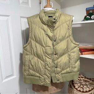GAP Olive Quilted Vest Size Large
